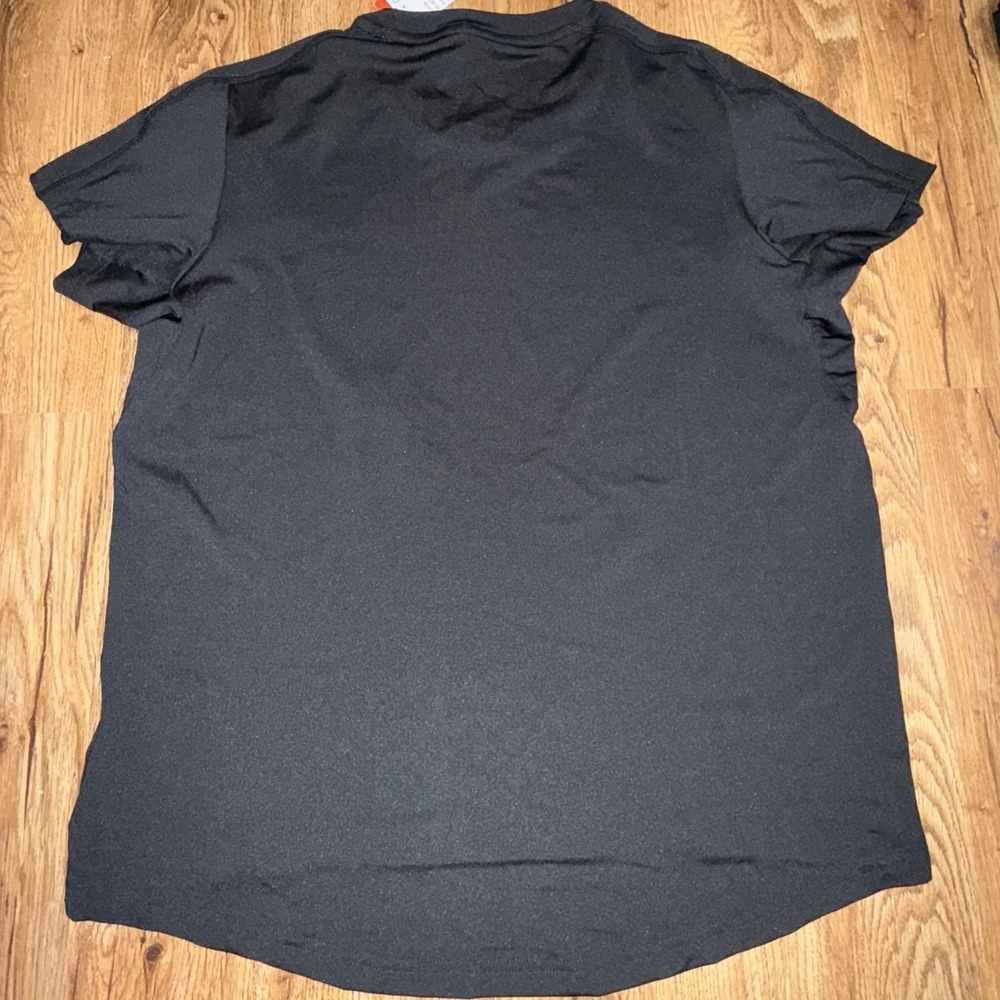 Adidas Women's ‎ Active Tee Size Medium Black - Picture 2 of 7